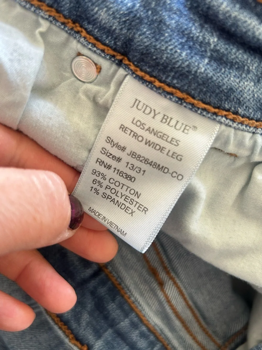 Judy Blue Retro Wide Leg Lightly Distressed Raw Hem Denim Blue Jeans Size 13/31 - Picture 6 of 6